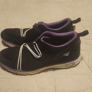 Fit2 Brand Black and Purple Women's Athletic Shoes. Size 7